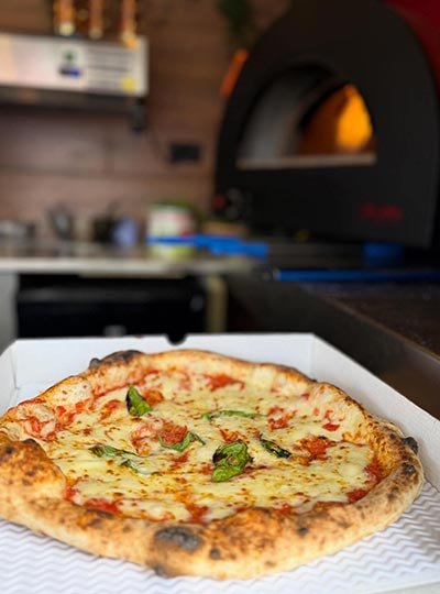 The-Best-Pizzas-for-Parties-Weddings-Corporate-Events