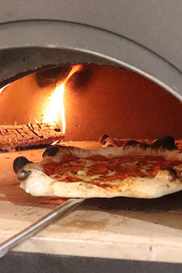 Pizza-Catering-for-Parties-Pizza-Van-Hire