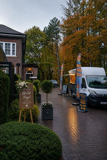 Wedding-Pizza-Catering-at-Delamere-Manor